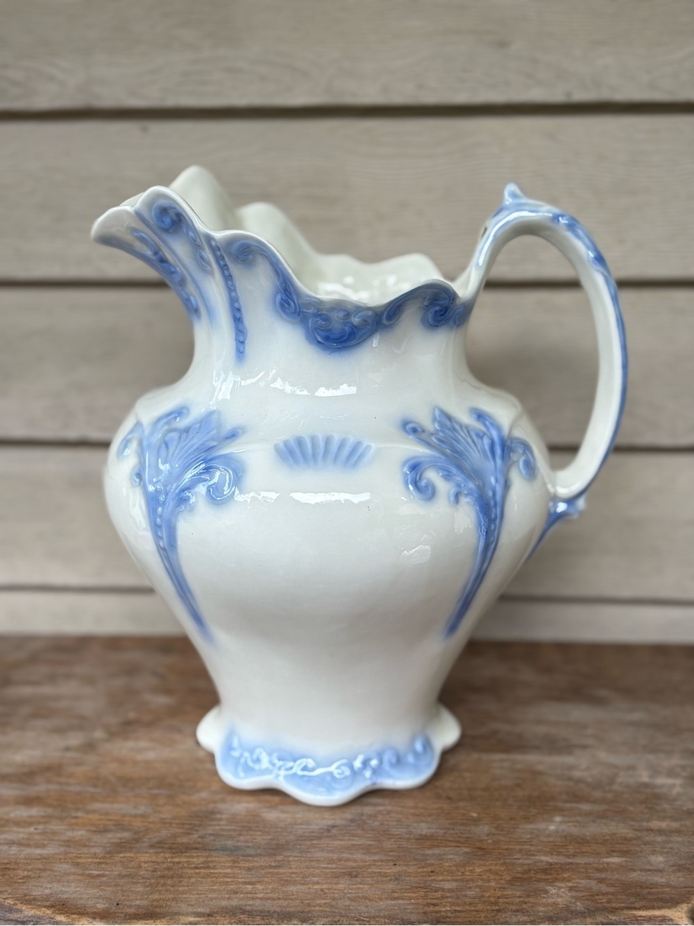 VTG ceramic water pitcher, white glaze with blue floral-Victorian-style accent